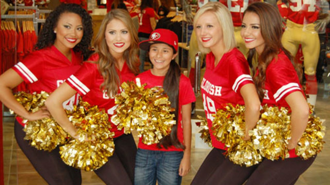 49ers team store opens at Town and Country – Viking Magazine