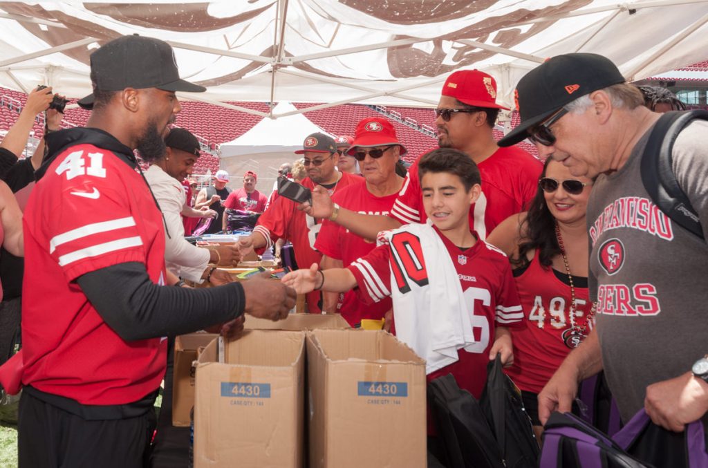 Players Celebrate with Fans at 49ers Picnic On The Field - The Silicon  Valley Voice