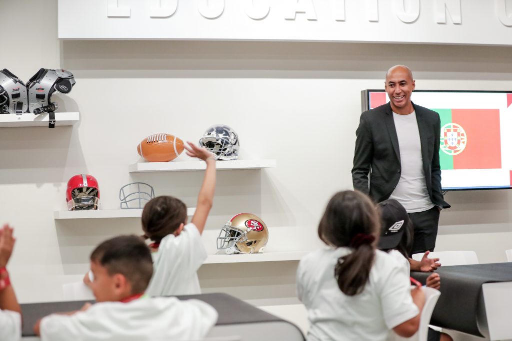 Benfica Adds 49ers to International Sports Museum Association